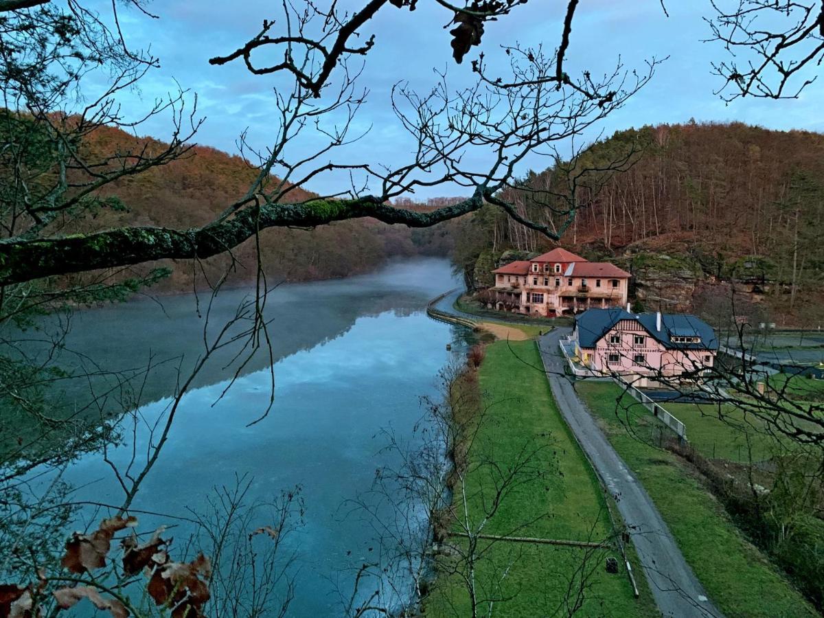 penzion a kemp Harasov Vysoka  Esterno foto