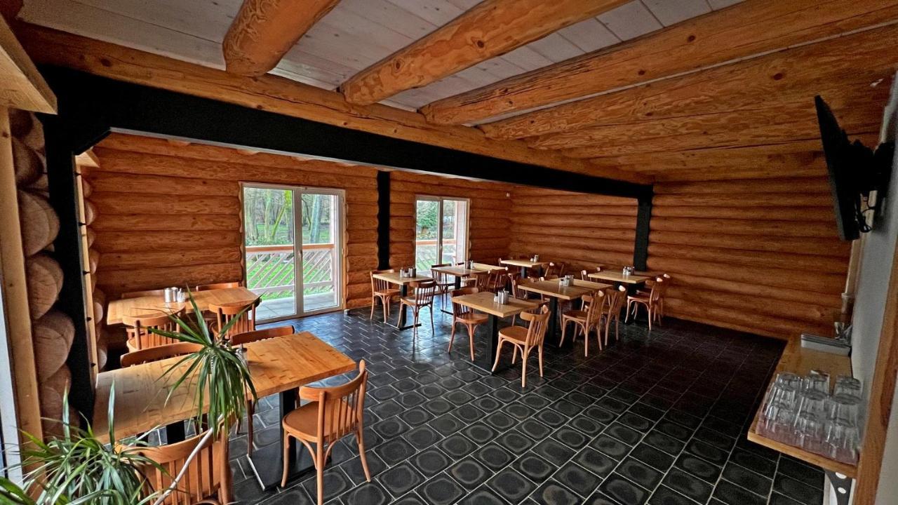 penzion a kemp Harasov Vysoka  Esterno foto